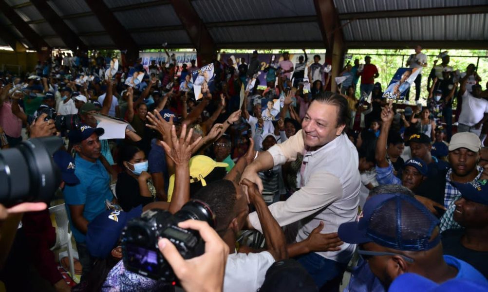 El Alcalde de Santiago dejó juramentado el equipo coordinador de campaña del Distrito #2 de la ciudad