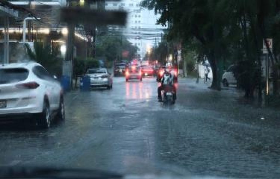 clima-en-rd-cinco-provincias-en-alerta-roja-por-lluvias-focus-0-0-375-240