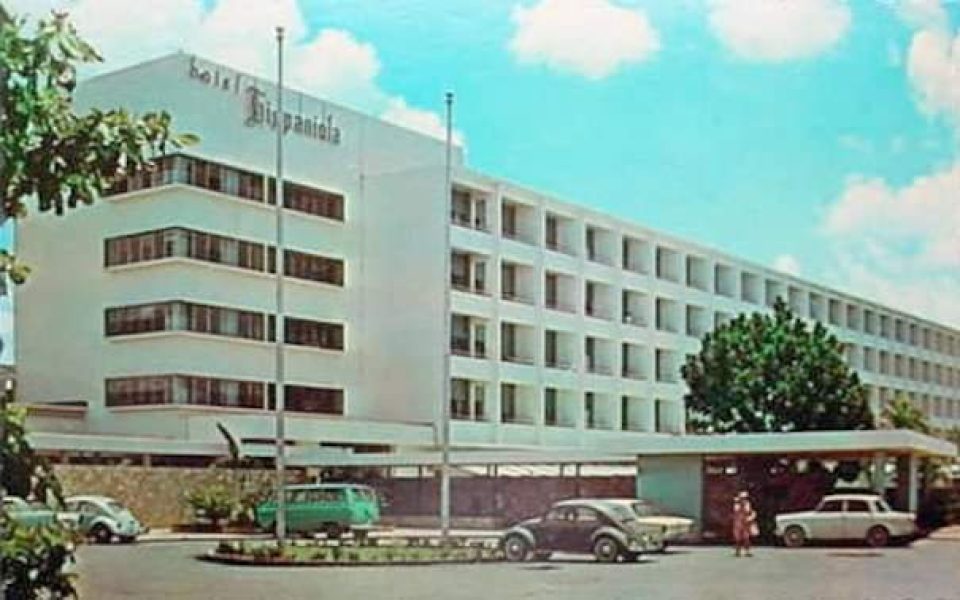 El edificio ha permanecido cerrado como hotel por 10 años. Foto: Individuo80