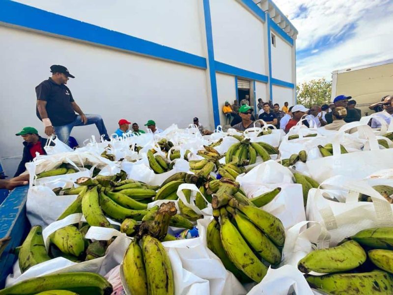 imagen-en-blanco-y-negro-de-un-platano-4a7848fa