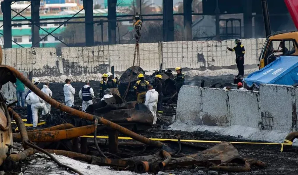 incendio-matanzas-cuba-restos