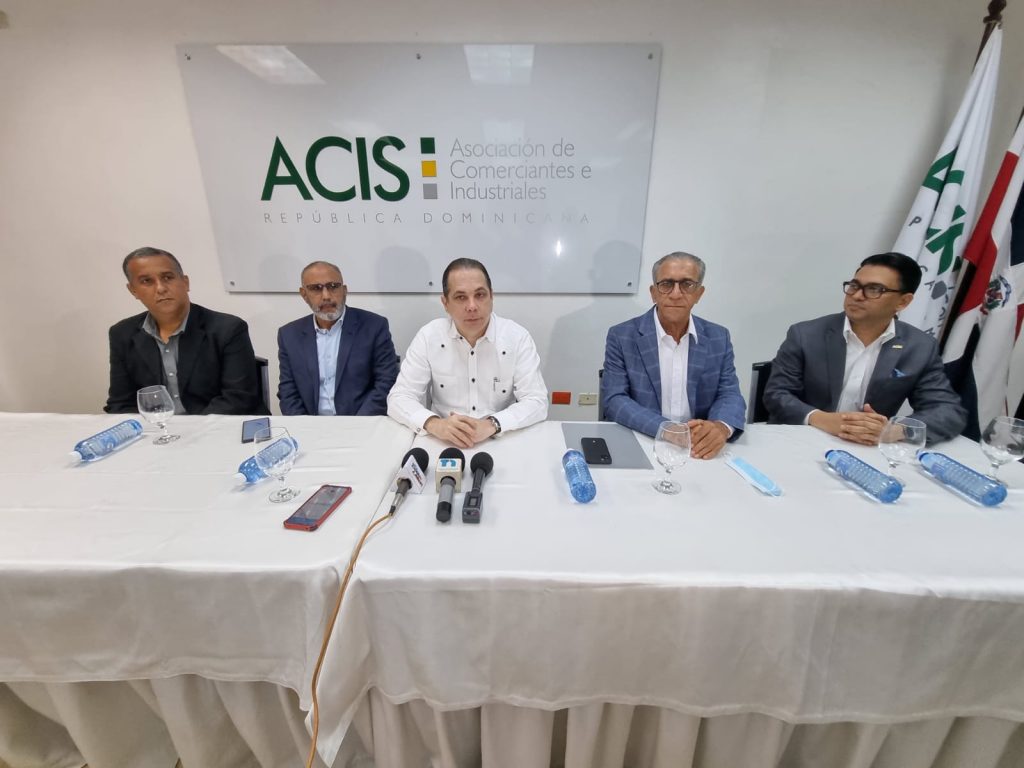 Varias instituciones apoyan la iniciativa en beneficio de la policía. Foto: HT Noticias