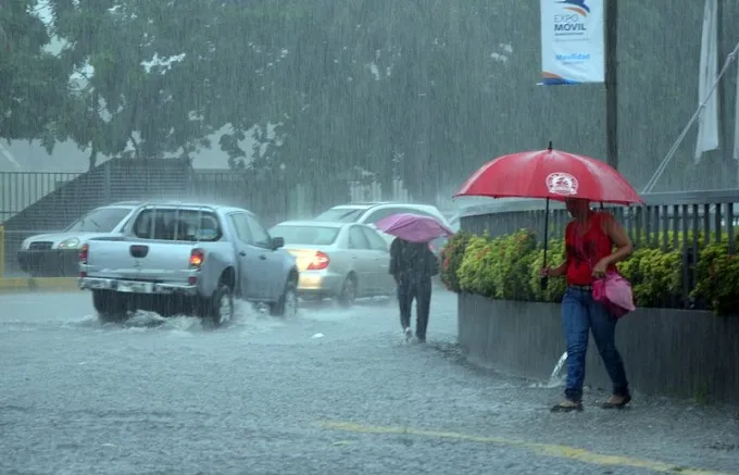 Lluvias-Santo-Domingo-Miercoles